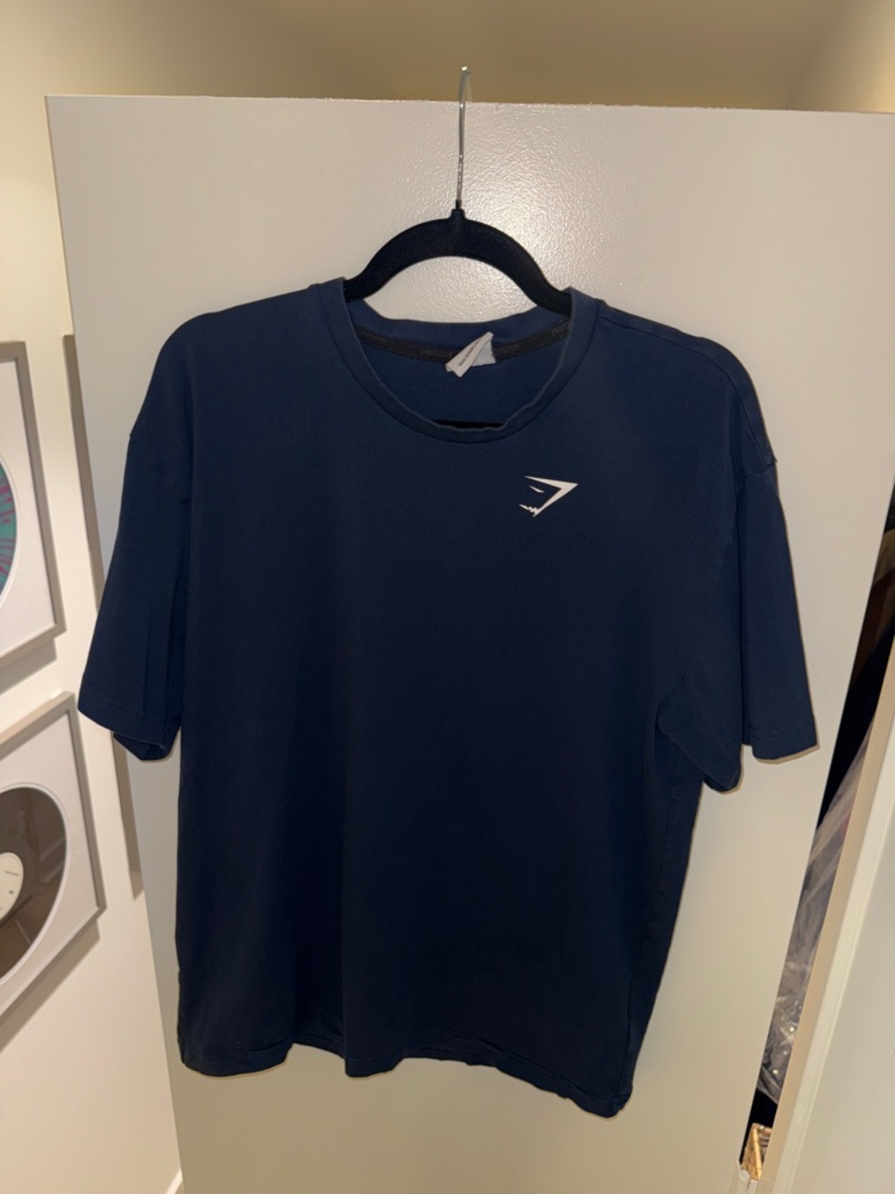 Gymshark Men's Dark Navy Short Sleeve Athletic Tee Shirt - medium